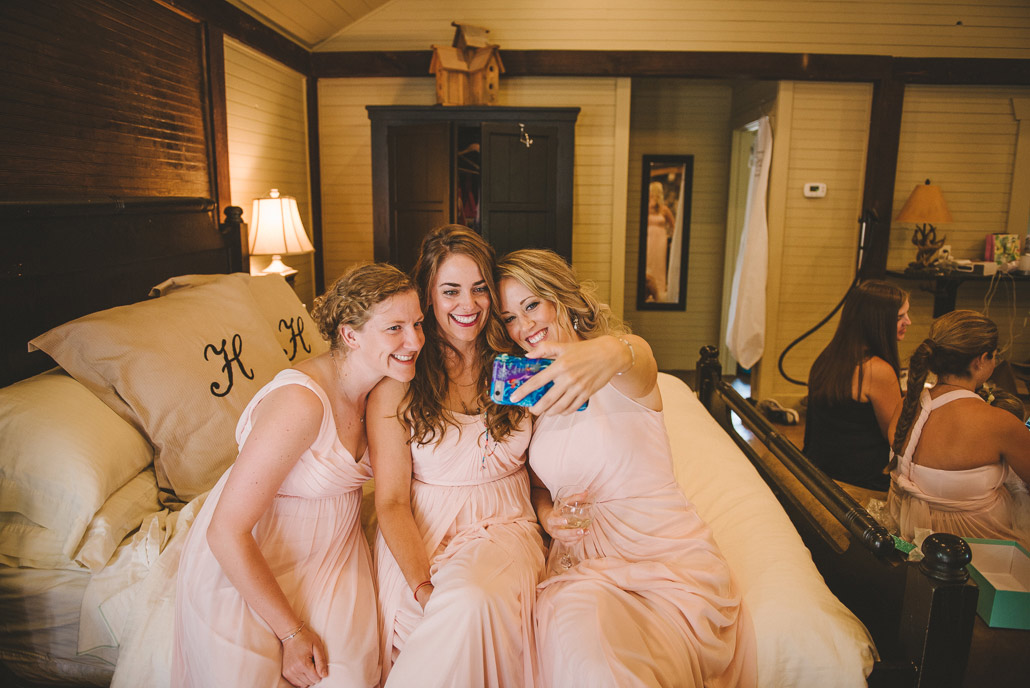 Bridesmaids selfie